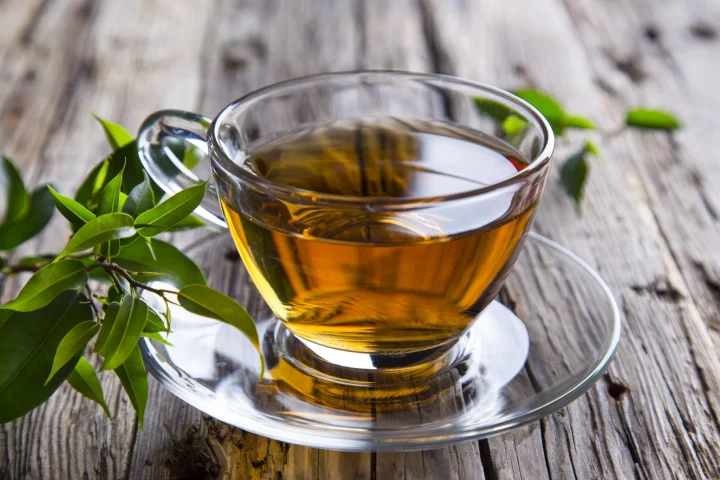 A new study in mice has shown the compounds in green tea and carrot could have a role to play in reversing Alzheimer's symptoms
