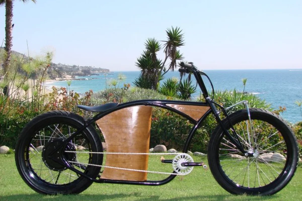 Marrs M-1 electric bicycles are made with an eye towards hot rods and custom motorcycles