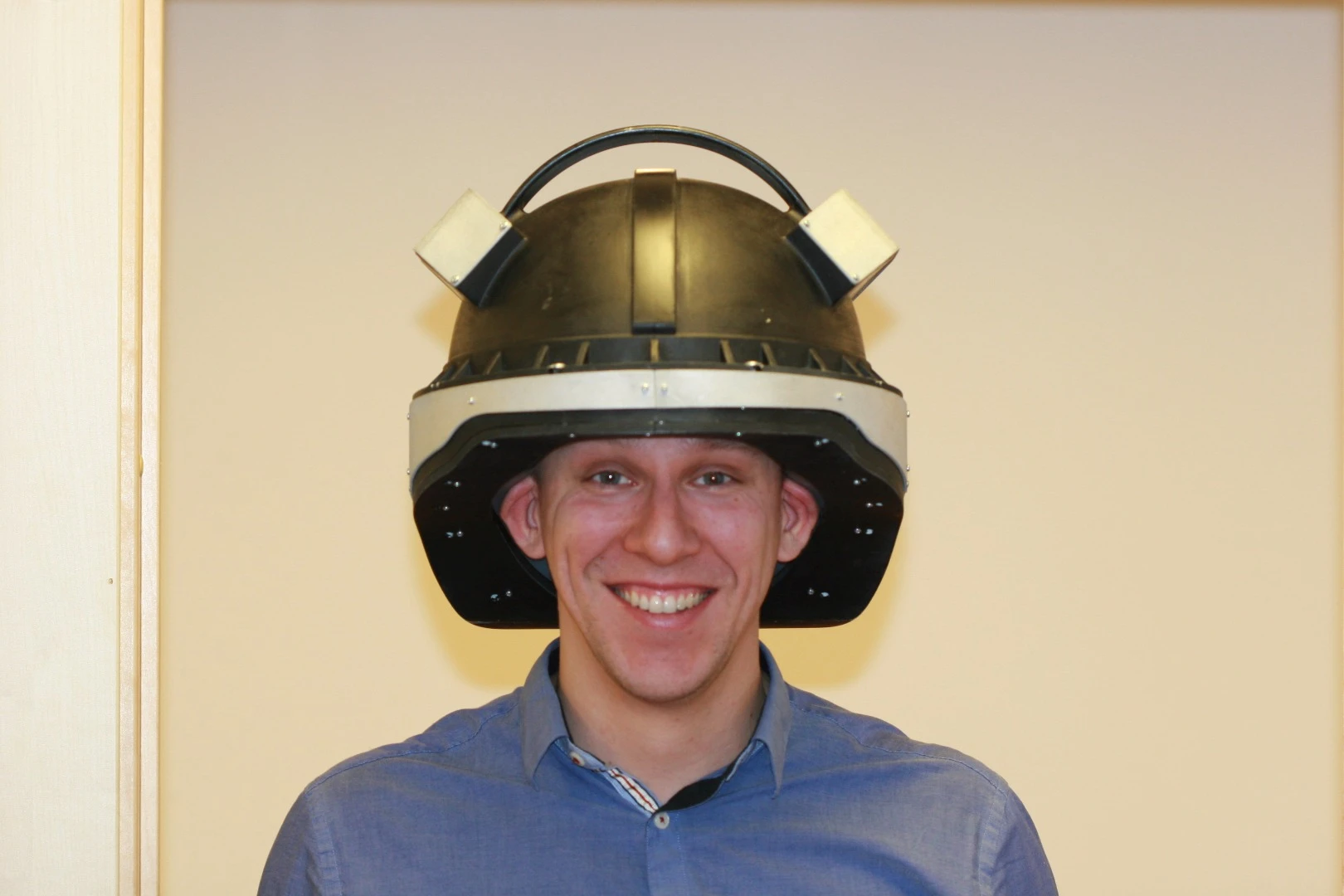 A prototype of the EmerEEG – the final version should be considerably smaller