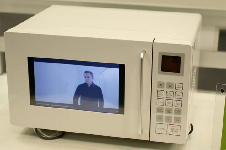 The CastOven lets you watch YouTube clips while you wait