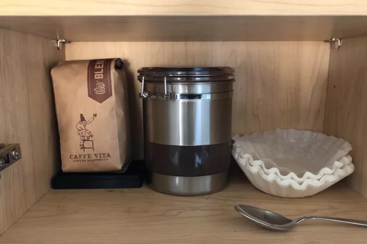 A Seattle solution to a Seattle problem: Bottomless automatically orders fresh coffee beans when it detects you're running low