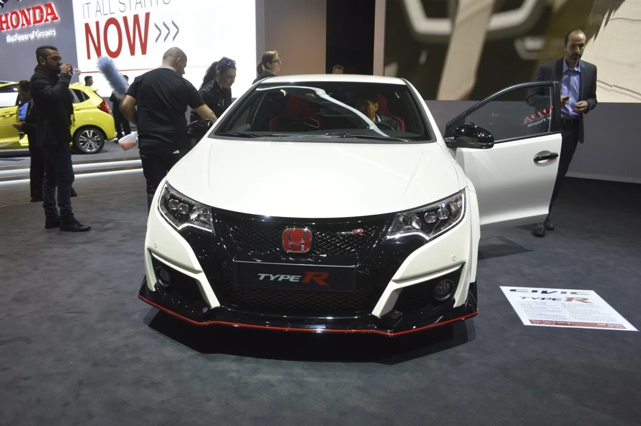 The Civic's aerodynamics have been designed to reduce turbulence around the front wheels