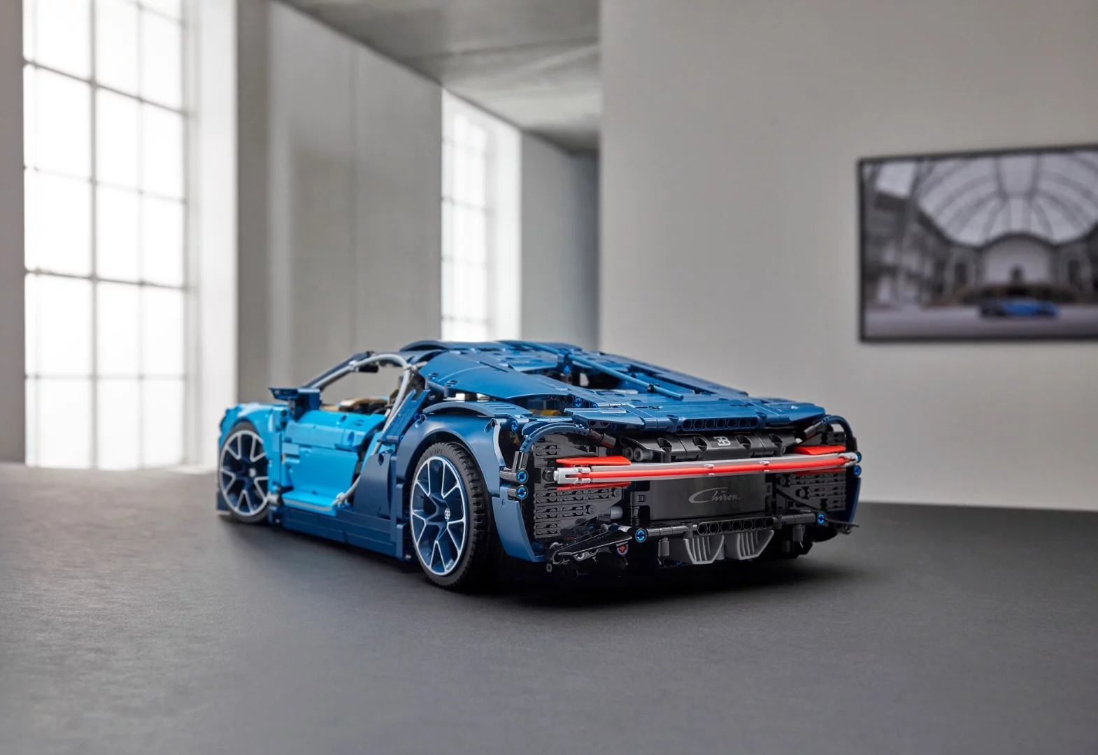 Lego Technic Bugatti Chiron: rear view