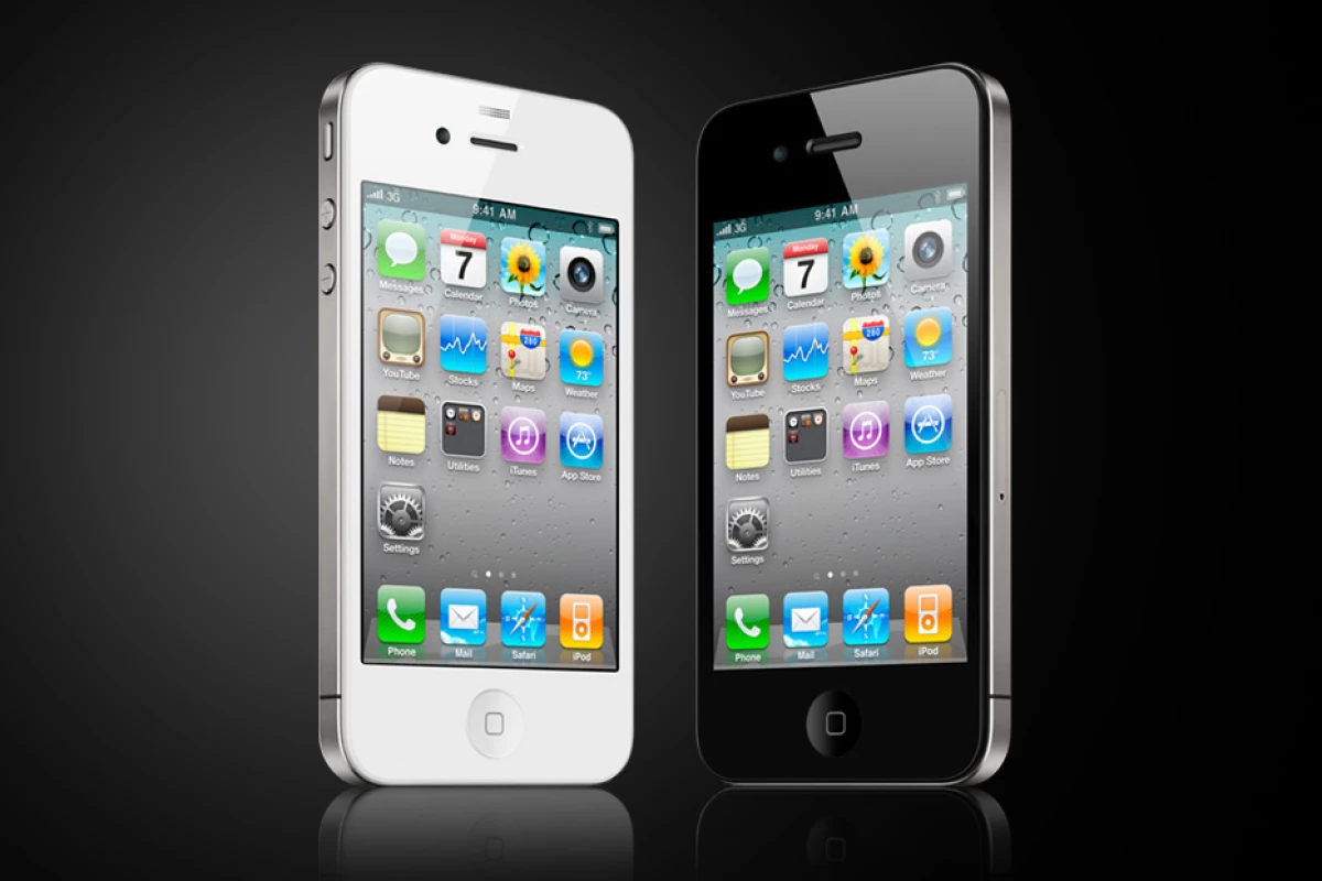 The iPhone 4, like all the models before it, has been using a faulty formula to display signal strength