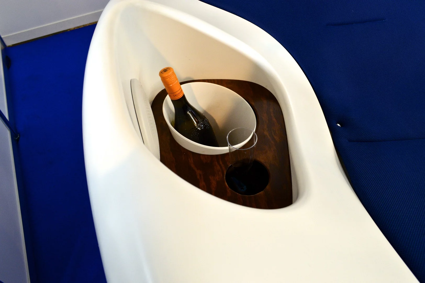 The Chilli Island electric leisure vessel includes an ice bucket