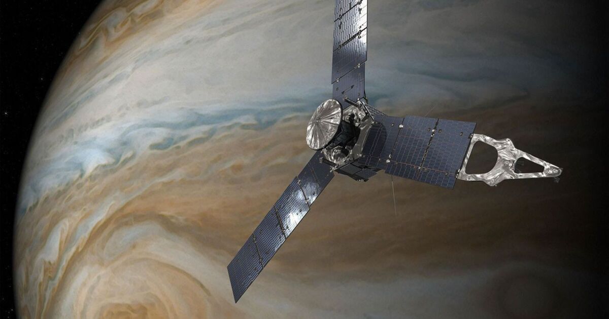 NASA fixes Juno camera with innovative heat technique