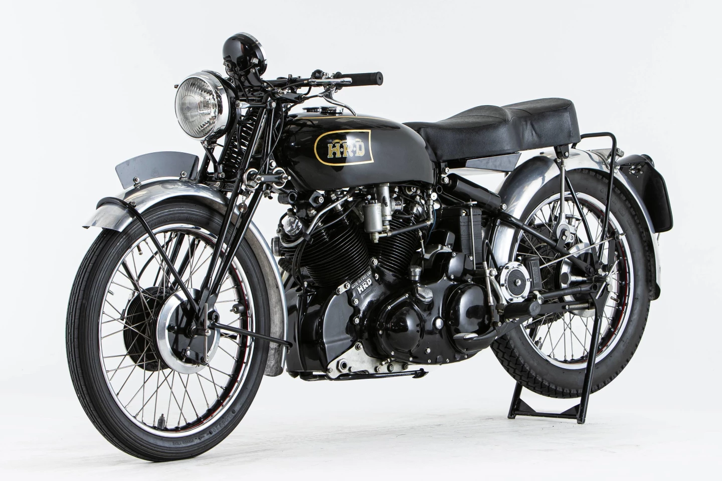 This 1949 Vincent-HRD 998cc Series-B Black Shadow is estimated to sell for between $99,400 to $142,000 (£70,000 to £100,000) at Bonhams’ Three-day Summer Motorcycle Sale on 2-4 July, 2021