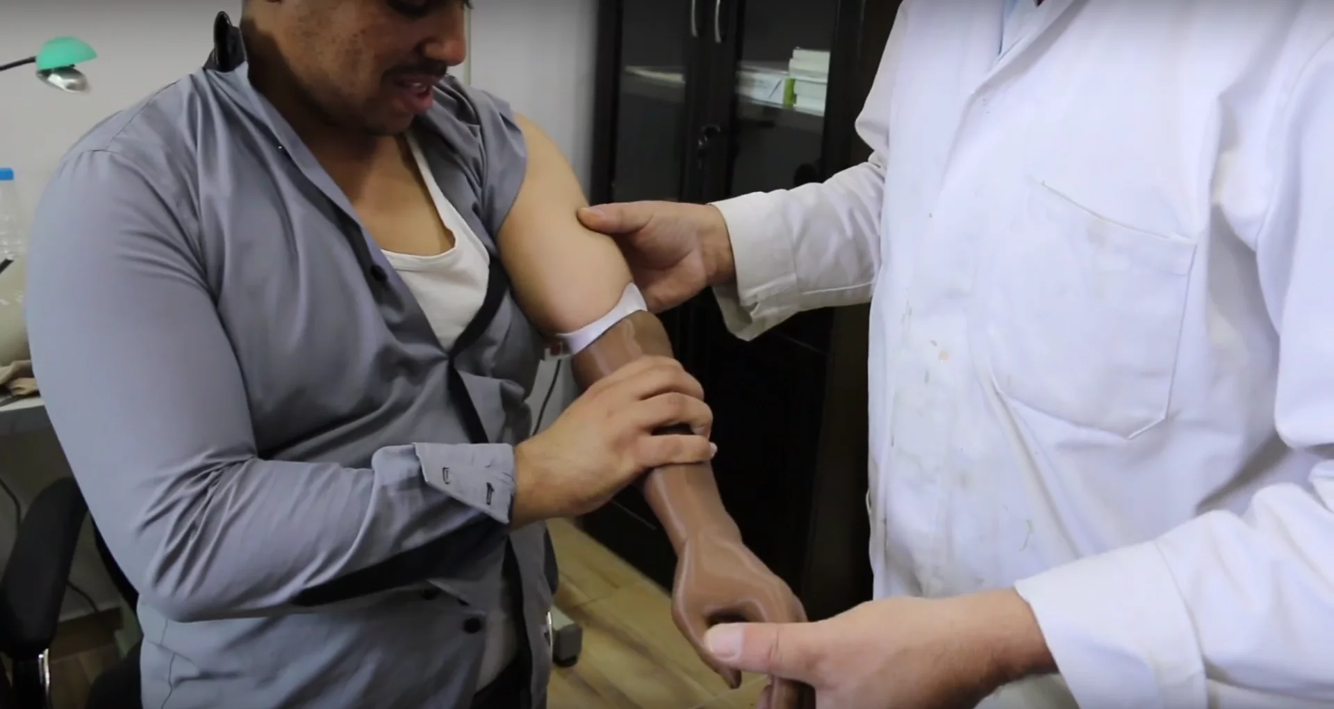 A printed prosthesis can cost around US$20, "rather than the hundreds of dollars a normal upper limb prosthesis would cost"