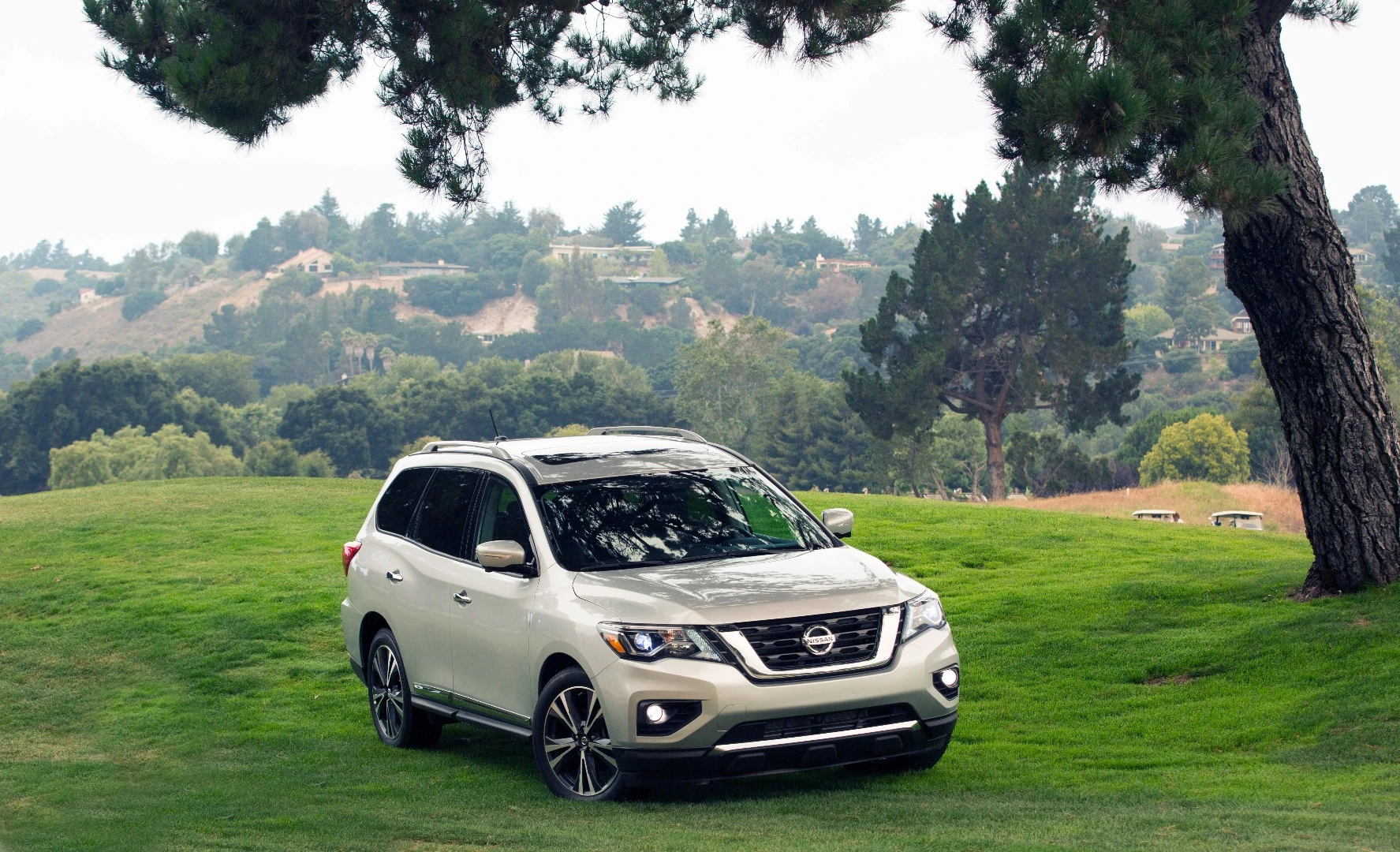 Fuel efficiency in the 2017 Nissan Pathfinder remains the same, despite changes in the way the US Environmental Protection Agency (EPA) tests for the 2017 model year
