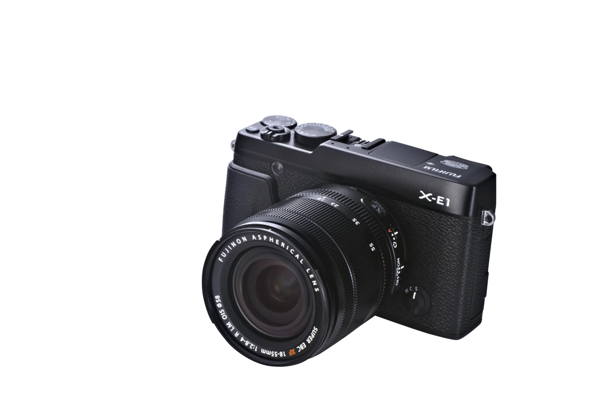 The Fujifilm X-E1 is a retro-styled 16-megapixel mirrorless interchangeable lens camera