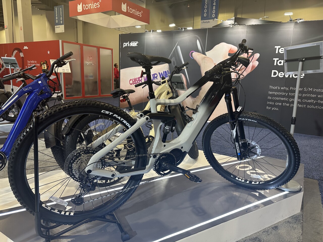 The carbon-framed EB20 eMTB is produced in very limited numbers and is available in all black, gradient gray (shown), or gradient blue.