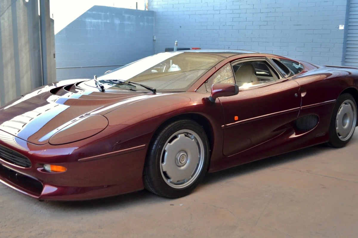 This Jaguar XJ220 will go under the hammer at this year's Monterey Car Week