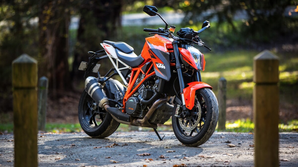 The KTM 1290 Super Duke R cannot be mistaken for an ordinary bike