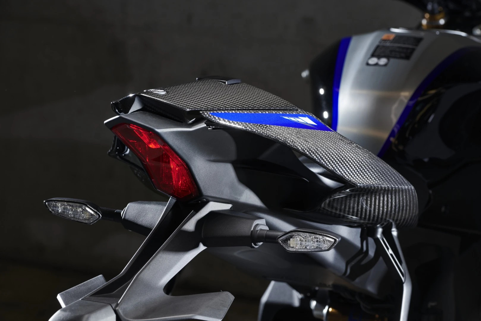 A full carbon rear section for the first time