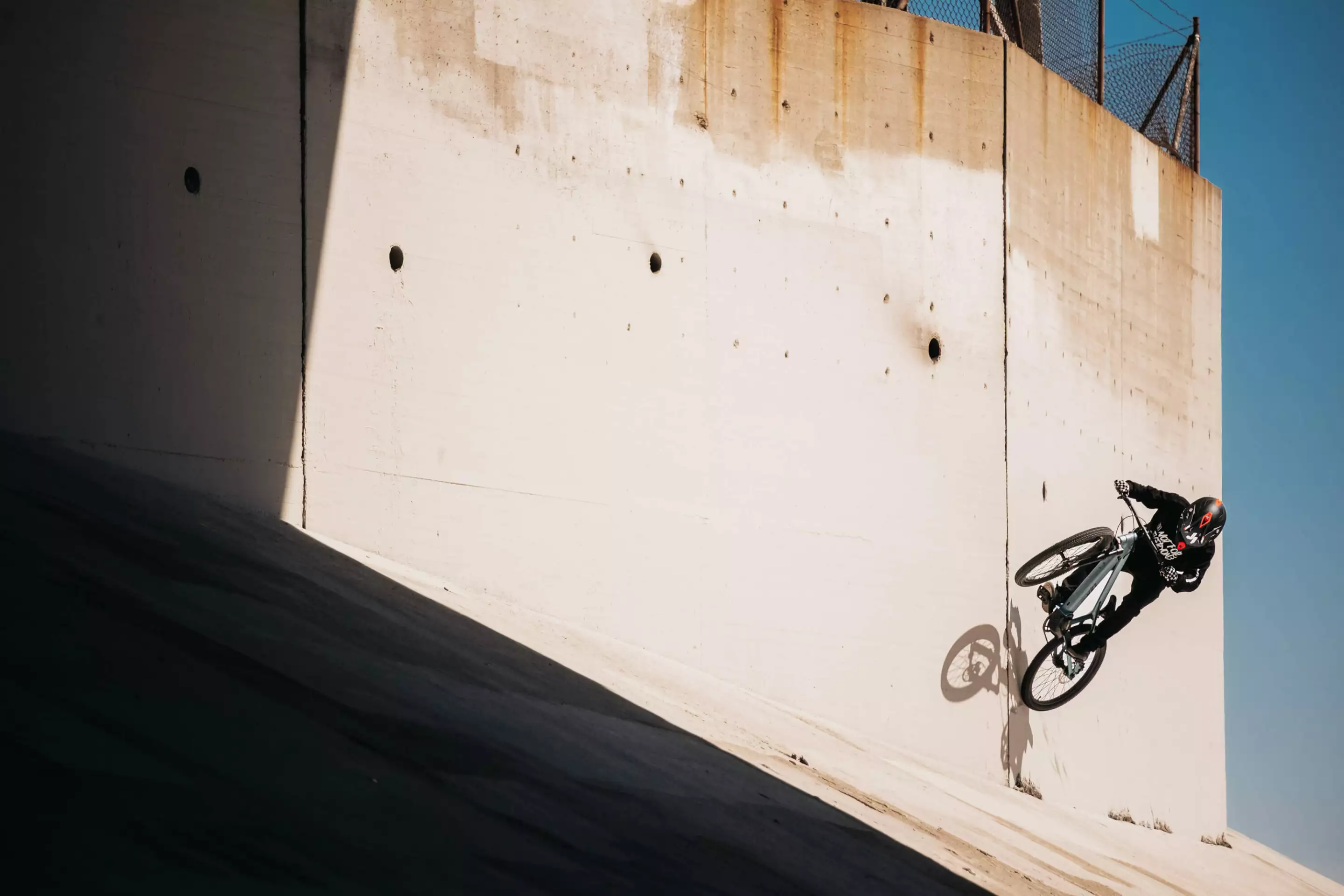 The LZR ebikes feature a lockout suspension fork and Kenda jump tires