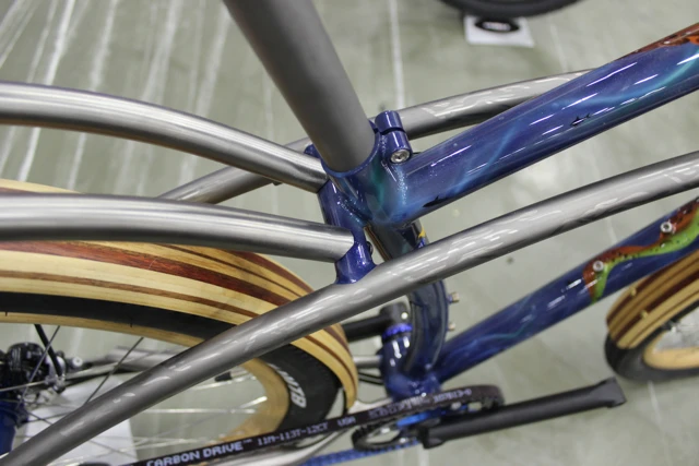 It also has a beautiful undersea-themed paint job (Photo: Ben Coxworth/Gizmag.com)
