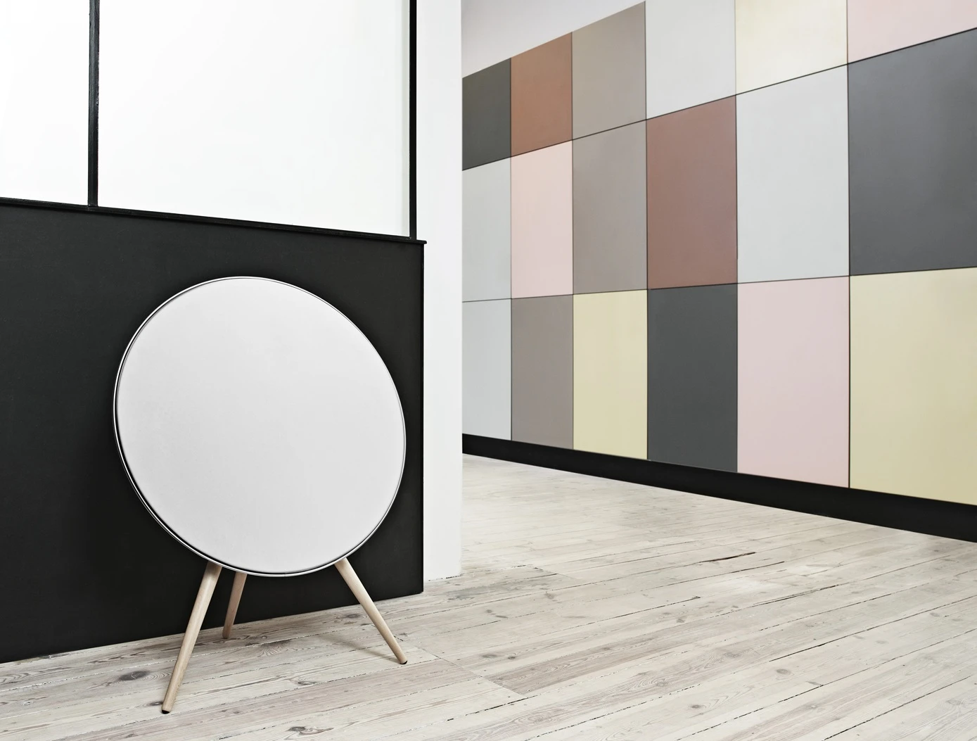 The A9 uses the Apple Airplay and DLNA wireless streaming systems