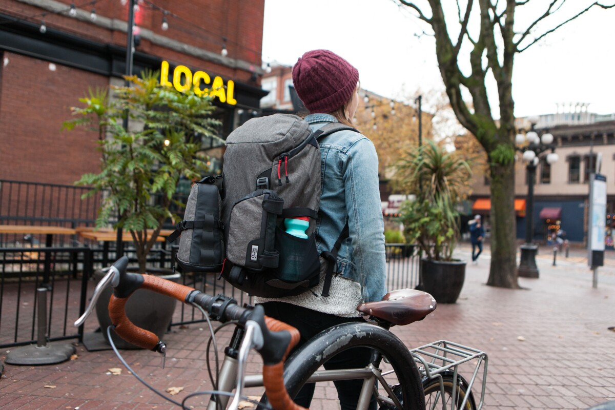 Modular Commuting System Features Bike Bags That Attach To A Backpack
