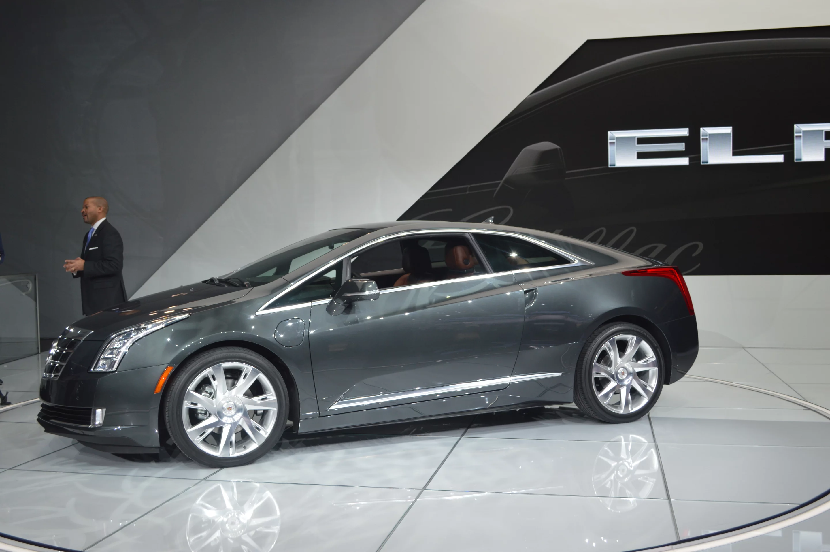 The Cadillac ELR plug-in hybrid debuts at NAIAS 2013