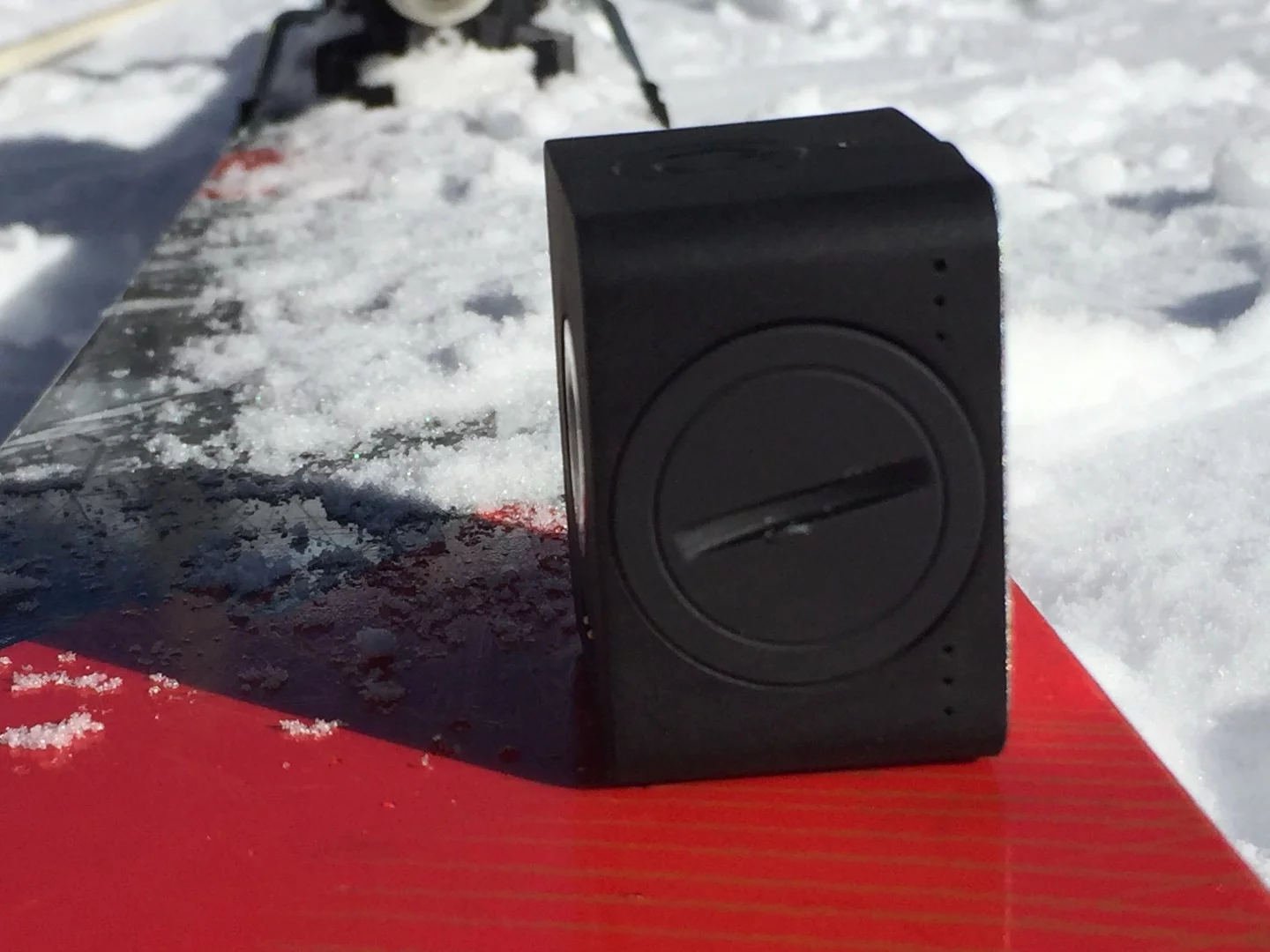 The Mokacam's removable display cover