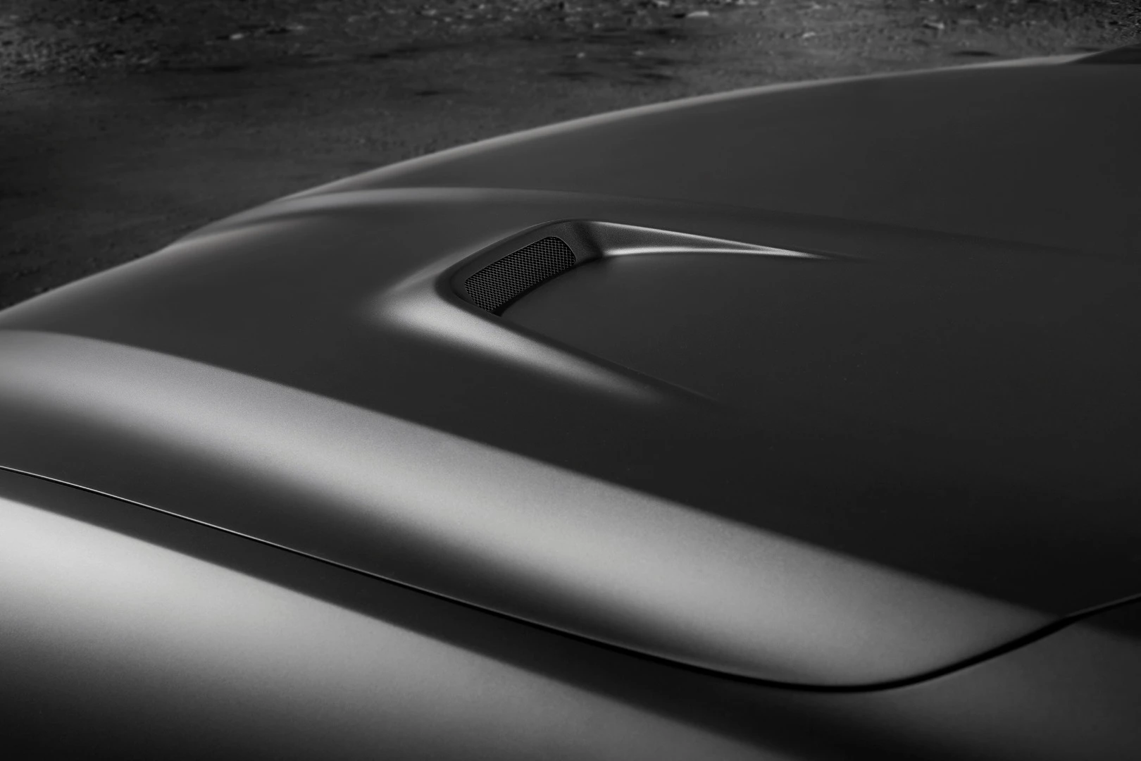 The Levante Trofeo vented hood