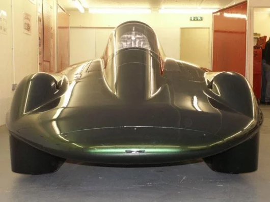The British Steam Car is aiming for a 200mph land speed record.