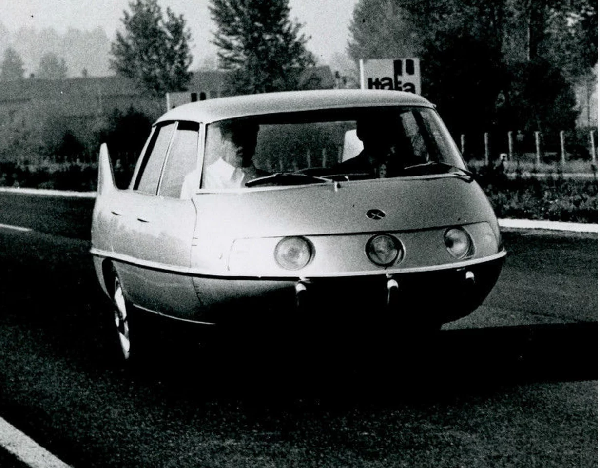 Batista "Pinin" Farina, who later changed his surname to Pininfarina the following year (1961), was obviously very involved in the project to build a more efficient vehicle, as personally drove the X to various manufacturers to persuade them to mass-produce the car.