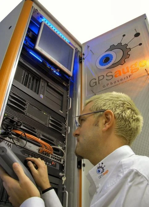 The GPSoverIP central server