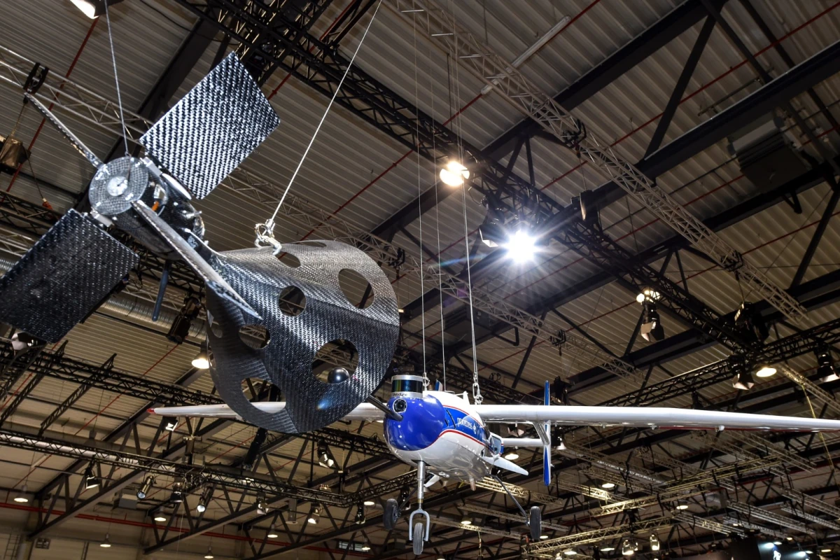 Example of what the DLR's rocket-catching aircraft might look like