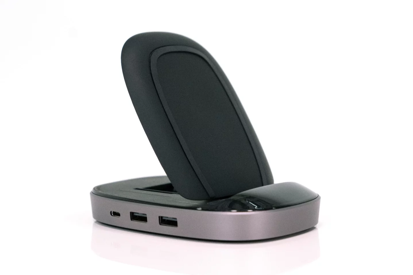 The hub holds three regular USB-3 ports
