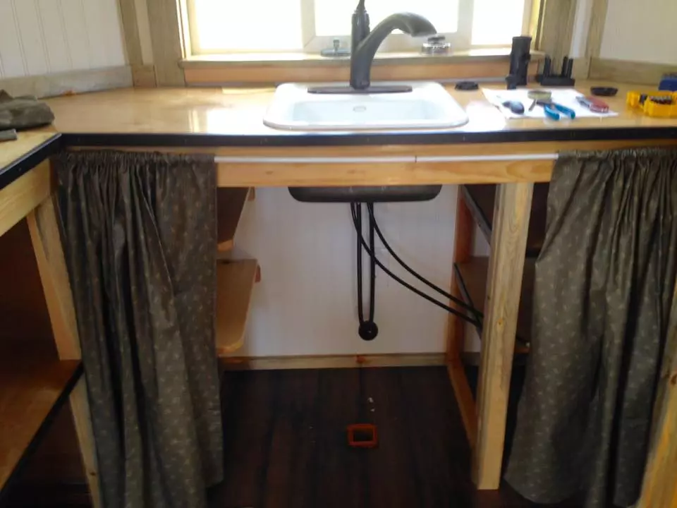 Building the kitchen unit