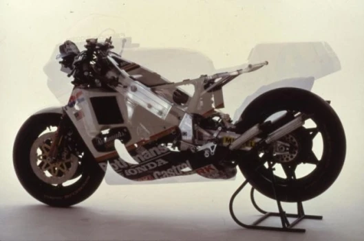 the three-cylinder NS500