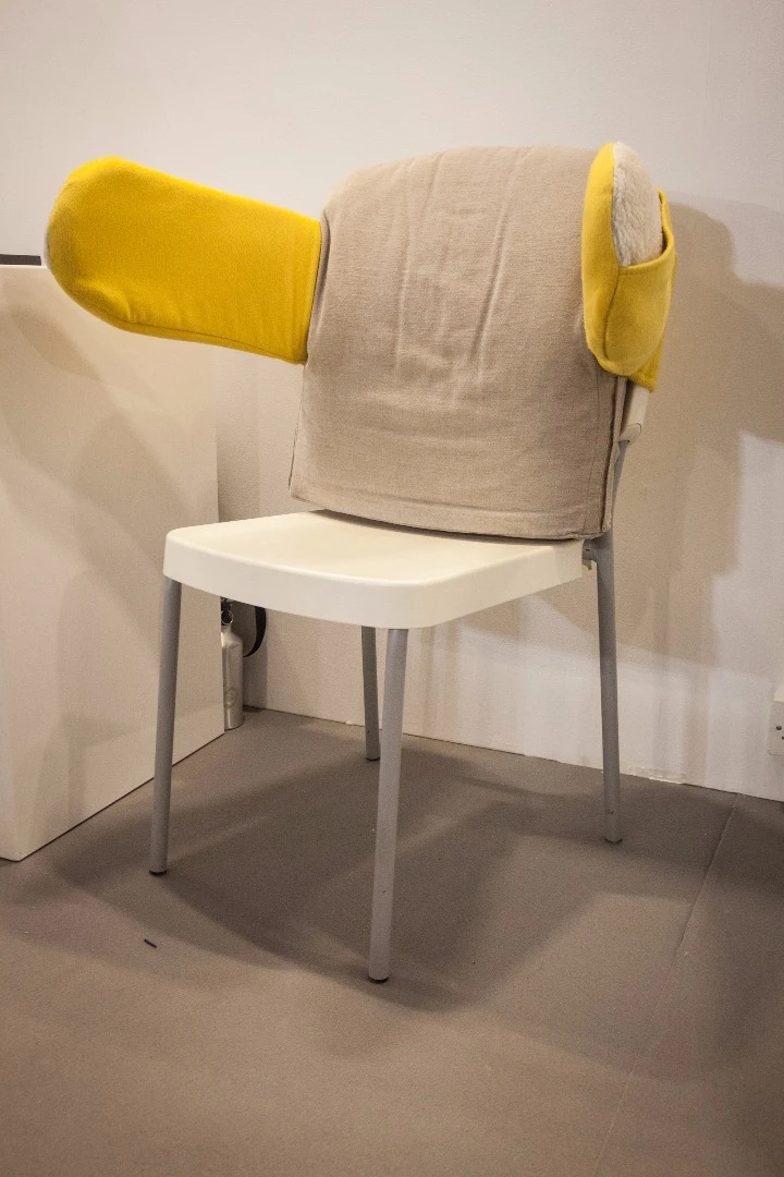 Global Grad Show: The Hug Chair is designed to provide comfort for sufferers of Alzheimer's. By Napat Petcharatana from the Pratt Institute of New York