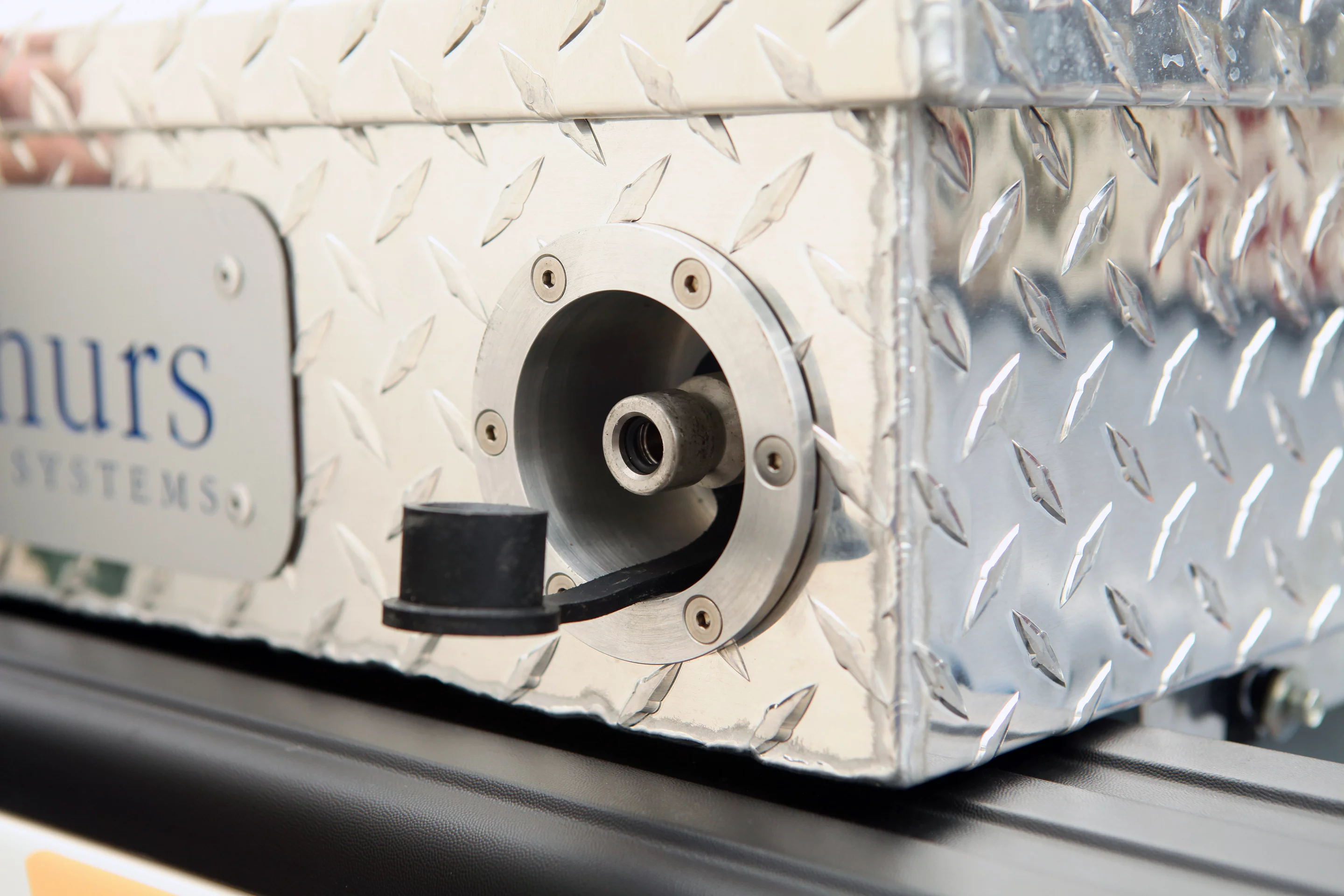CNG fueling on the 2014 Ford F-150