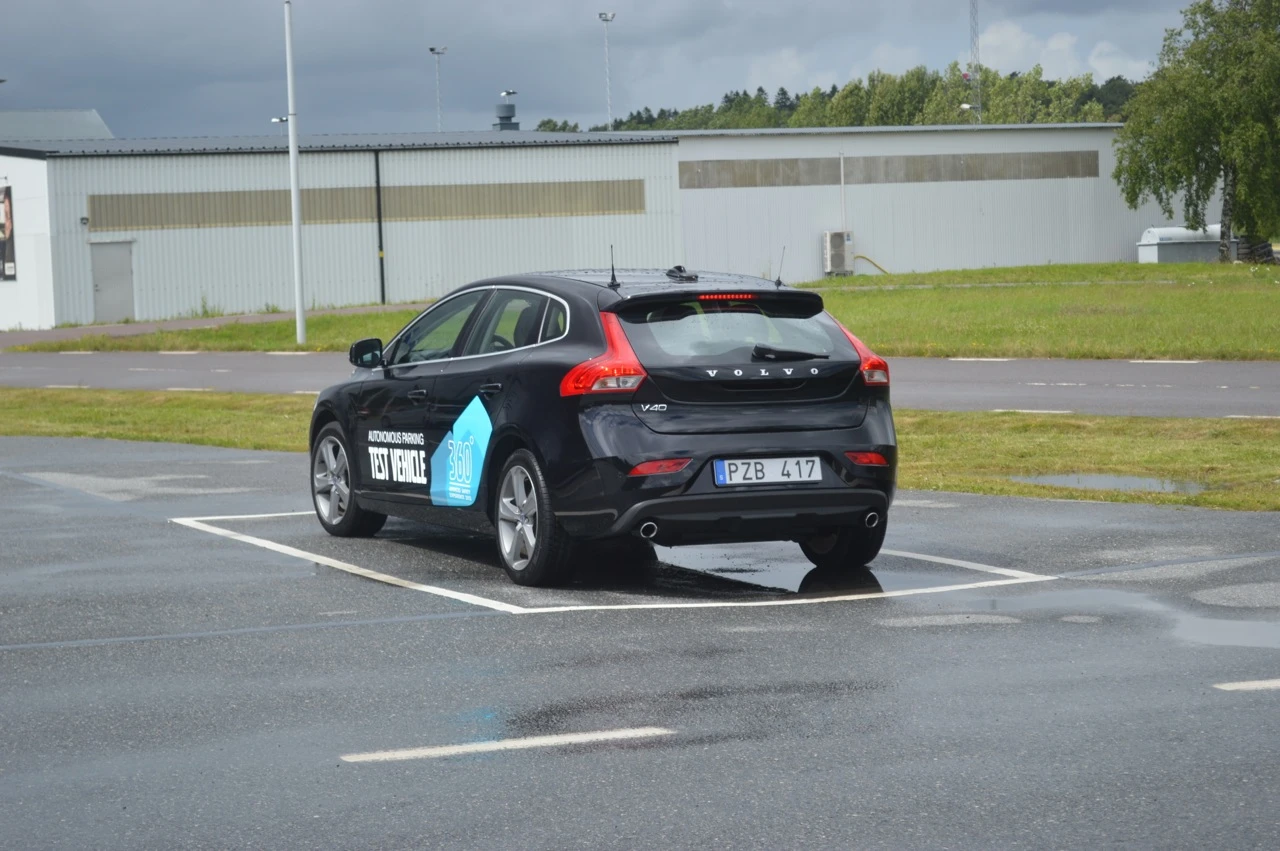 Volvo's self-parking car at the designated pick-up and drop-off point (Photo: Gizmag)