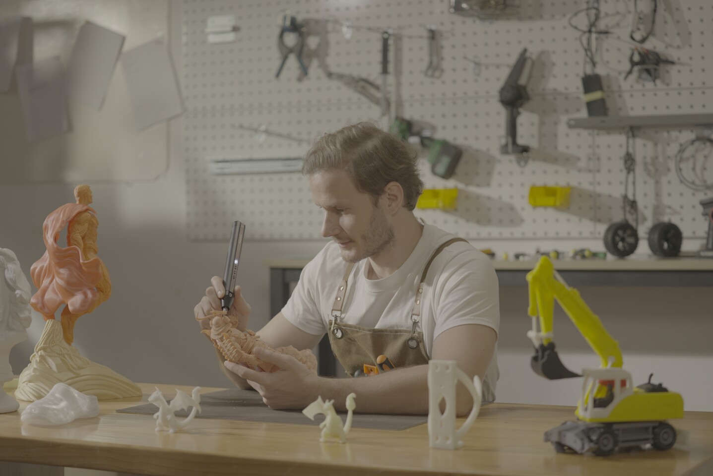 The wireless cutter allows for precision work