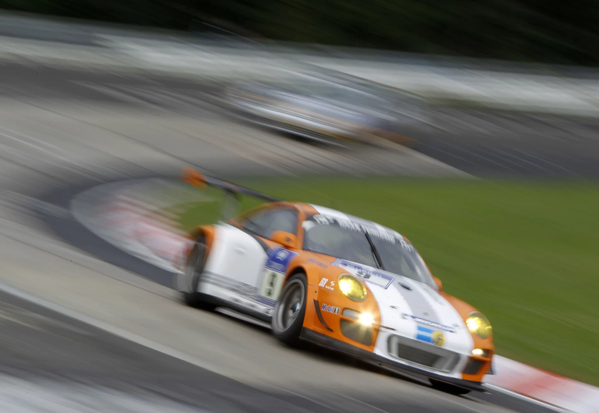 Porsche's 911 GT3 R Hybrid Version 2.0