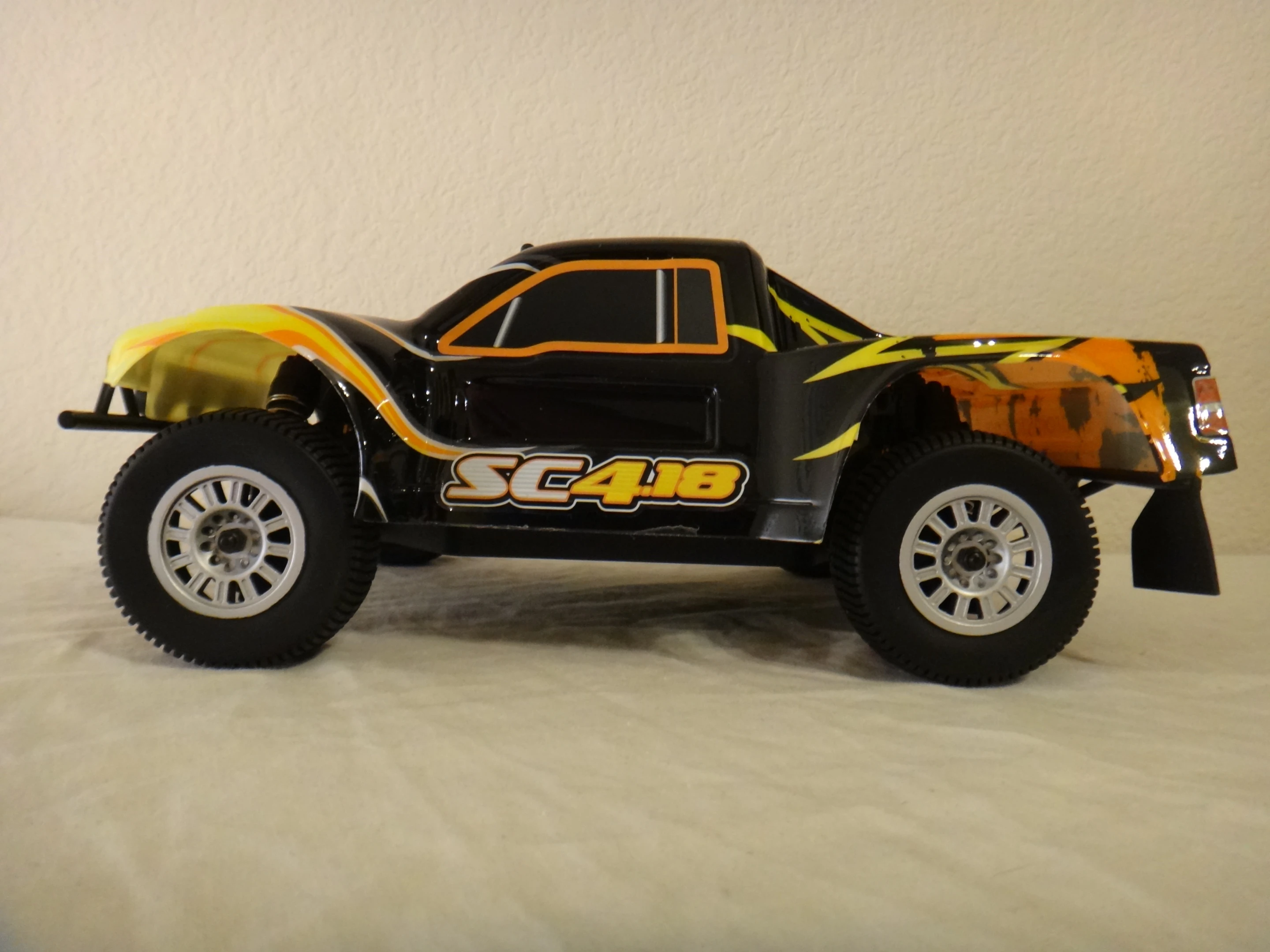 Dromida is meant to be a high-performance, low-maintenance line of R/C cars, so all of the vehicles are fully assembled and mostly ready to drive straight out of the box