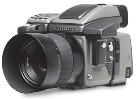 The H4D-40 with GIL Global Image Locator accessory
