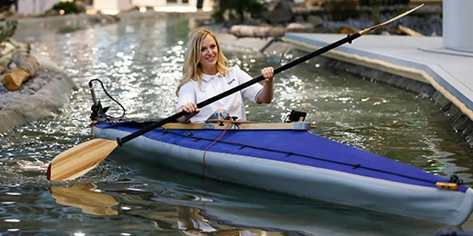 The kayaker can go from motor power to paddling without having to leave the boat