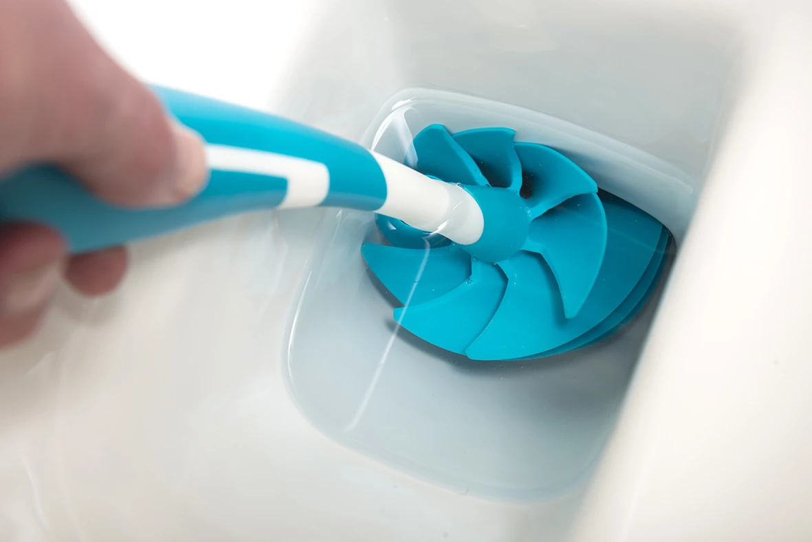 The LooBlade in action