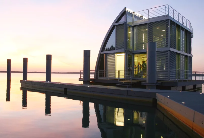 A series of innovative and self-sustaining systems have been included in the structural design, including photovoltaic roof sheeting and a solar-thermal energy system