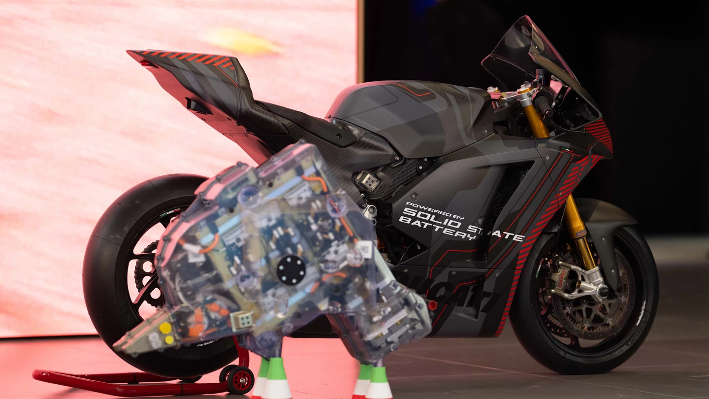 The V21L prototype, with the 844 watt-hours per liter solid-state battery, boasts a 10–80% charge time of little more than 12 minutes