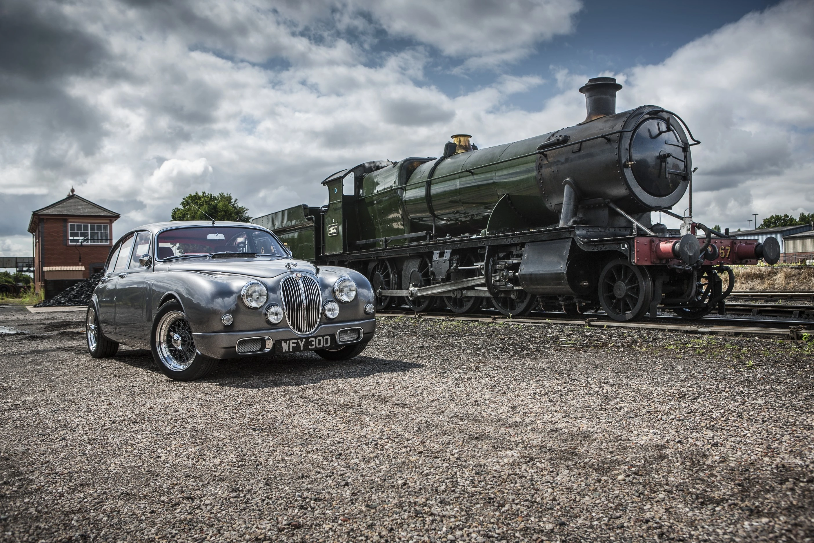 The updated Mark 2 with another British classic (Photo: CMC/Charlie Magee)