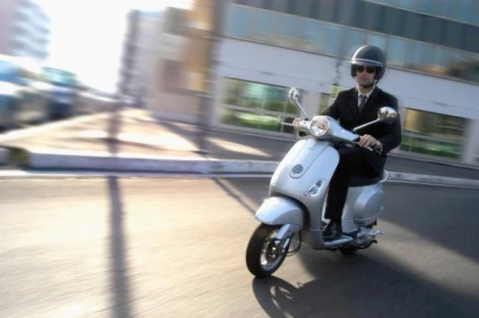 Vespa LX