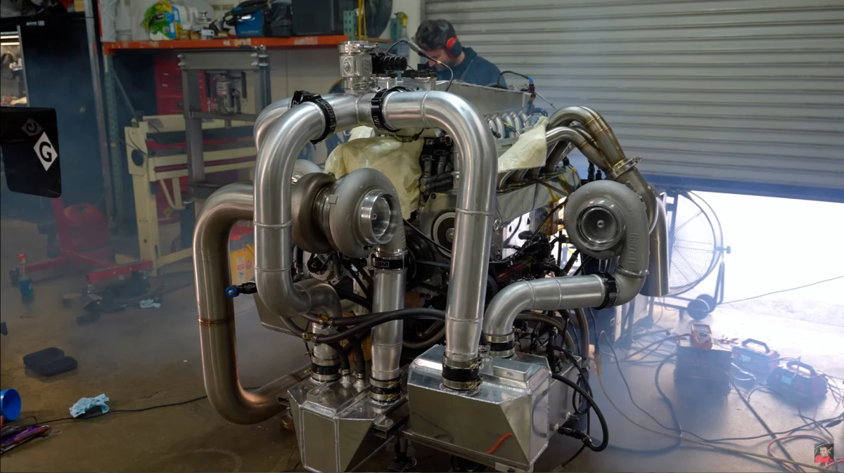 Ry12 Engine Watch: 12-rotor turbo Y-config megaWankel engine roars to life