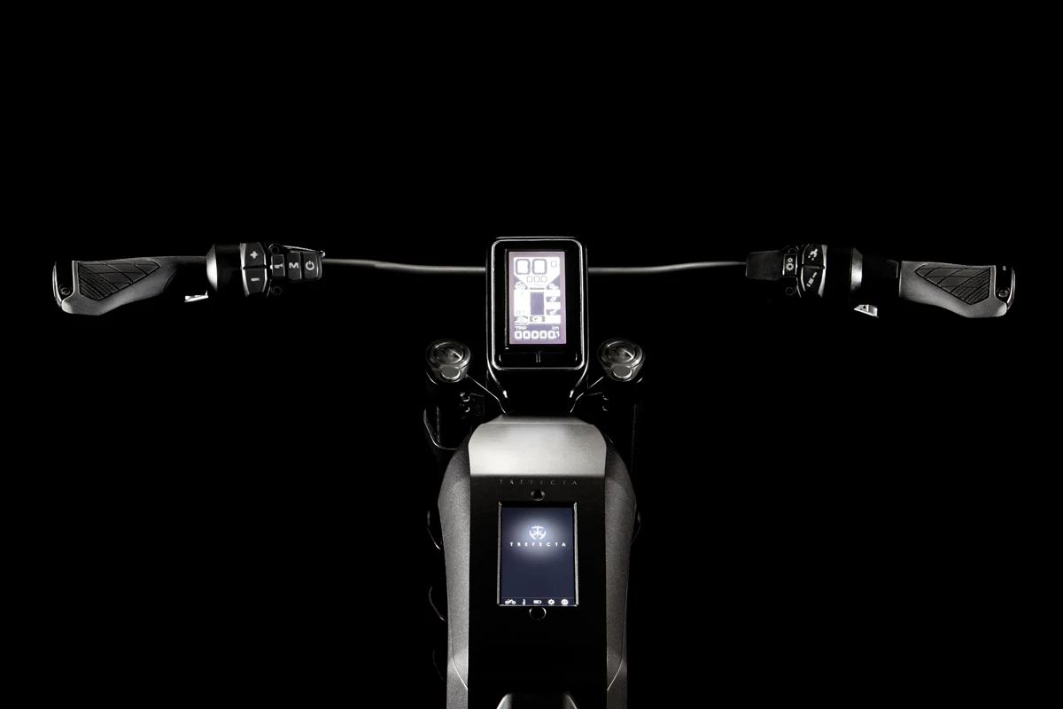 Trefecta includes a built-in handlebar computer and a waterproof phone dock for additional functions