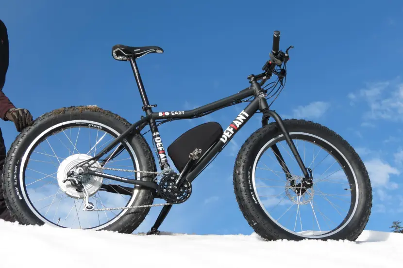 Defactive Bike Defiant electric fat bike tackles sand and snow
