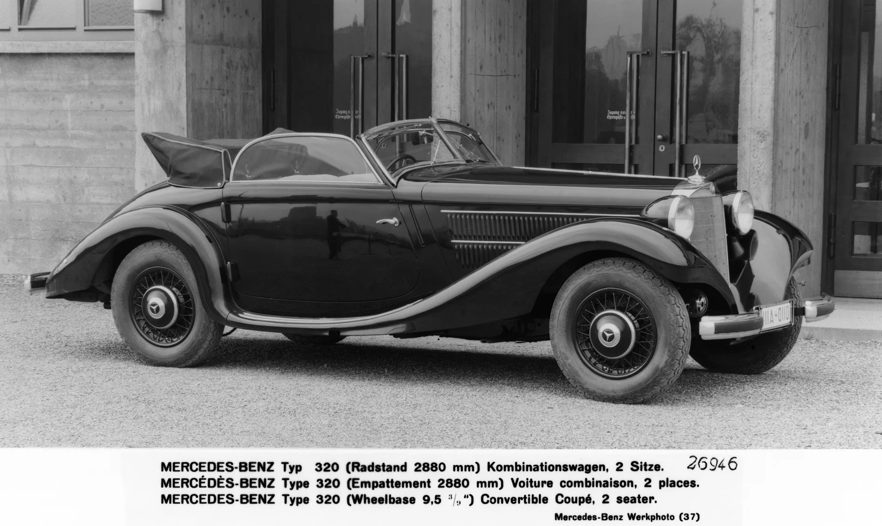 Mercedes-Benz 320 n combination coupé with open cabriolet soft-top, shot from 1937