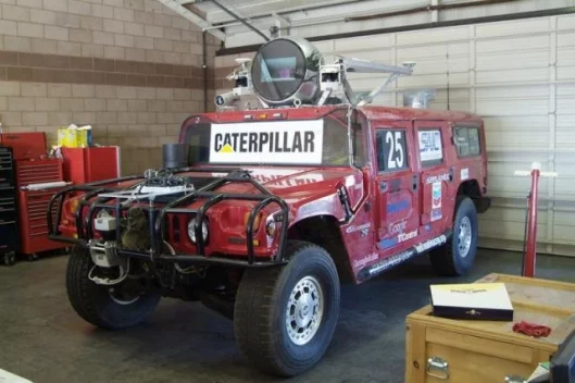 Team Red Too's 1999 Hummer was regarded as one of the front-runners